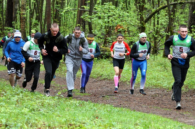 В Кинешме в 8-й раз пробежали десантный марш-бросок и кросс «Тропой разведчика» фото 11