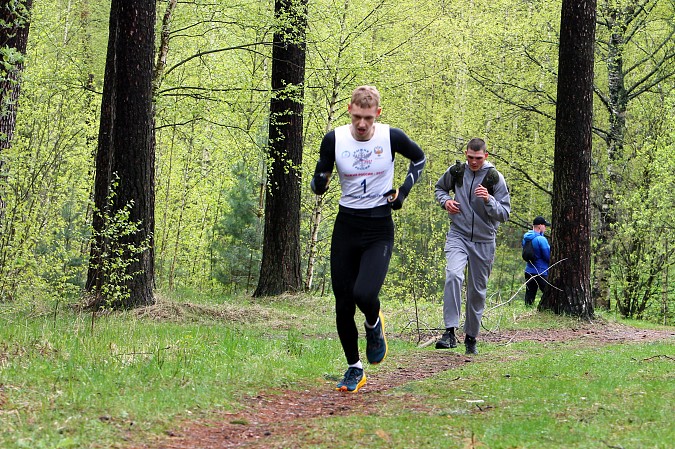 В Кинешме в 8-й раз пробежали десантный марш-бросок и кросс «Тропой разведчика» фото 33