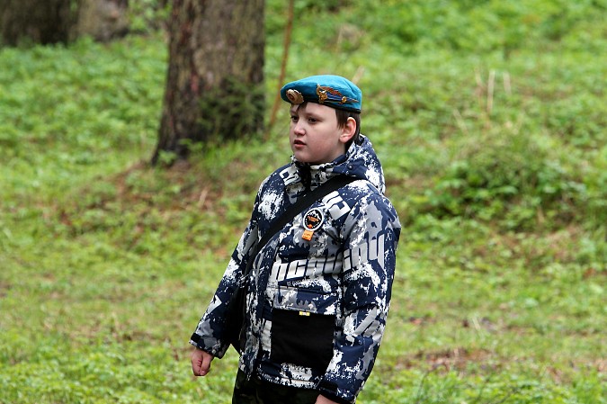 В Кинешме в 8-й раз пробежали десантный марш-бросок и кросс «Тропой разведчика» фото 27