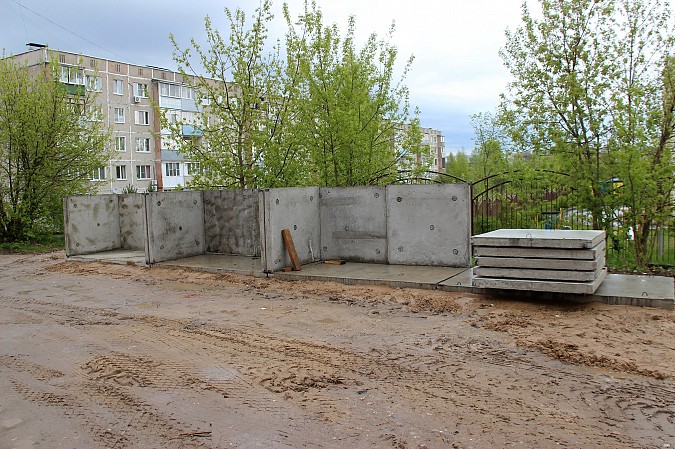 В Кинешме приступили к установке новых контейнерных площадок фото 3