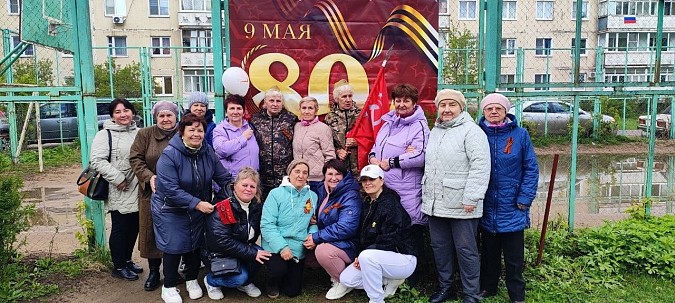 Жители микрорайона «Поликор» отпраздновали День Победы фото 4