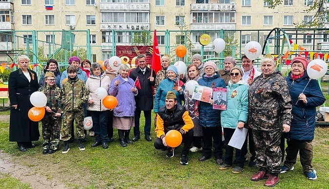 Жители микрорайона «Поликор» отпраздновали День Победы фото 3