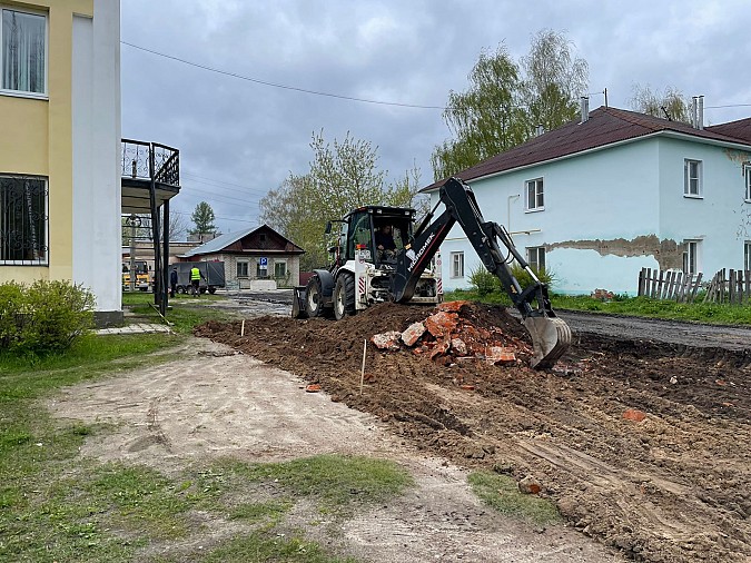 В Наволоках ремонтируют дорогу между улицами Ульянова и Энгельса фото 4