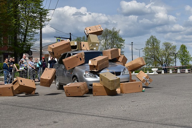 В Кинешме сотни школьников и студентов посетили акцию «Один день с полицией» фото 4