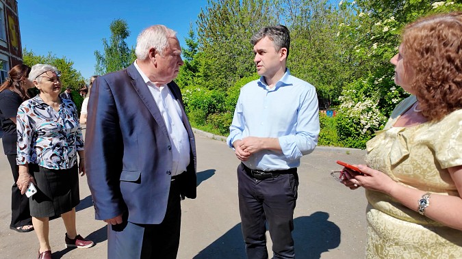 Станислав Воскресенский проверил ремонт социальных объектов в Кинешме фото 10