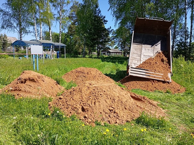 В Кинешемском районе устанавливают современные детские площадки фото 5