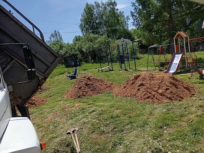 В Кинешемском районе устанавливают современные детские площадки фото 3