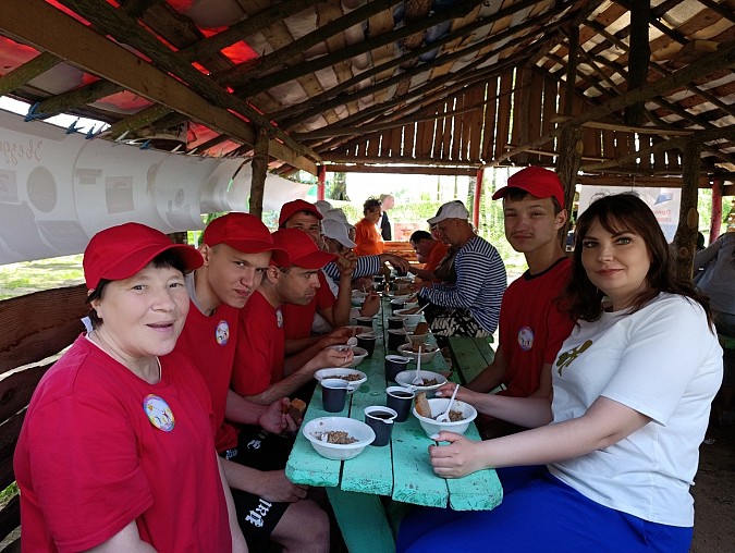 В Вахутках на «Рубеже Василевского» соревновались людей с ограниченными возможностями здоровья фото 9