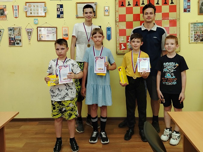 В спортшколе «Звёздный» прошло первенство по быстрым шахматам фото 2