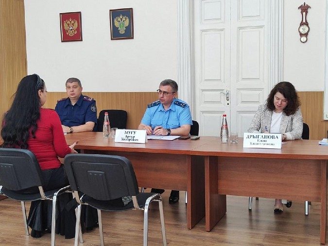 В прокуратуре региона прошел прием по вопросам получения участков многодетными семьями фото 3