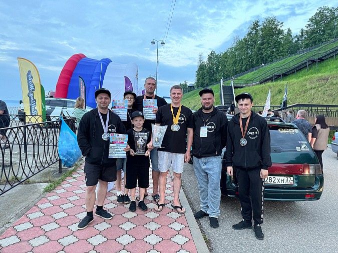 В Кинешме состоялось открытие сезона Чемпионата по автозвуку и тюнингу «One Car Day» фото 11