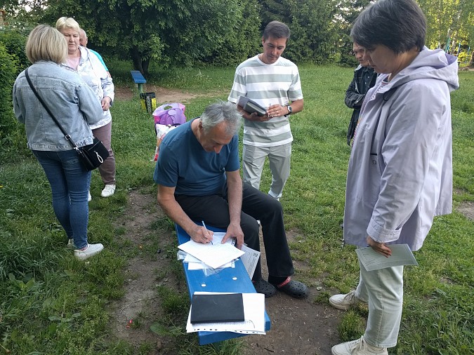 Алексей Смирнов инициировал сбор подписей за ремонт дороги на ул.Ванцетти фото 3