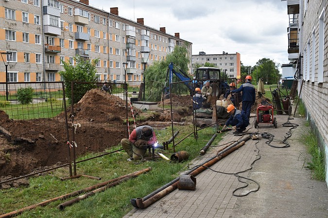 На ул.Красный Металлист меняют магистральную линию теплоснабжения фото 3