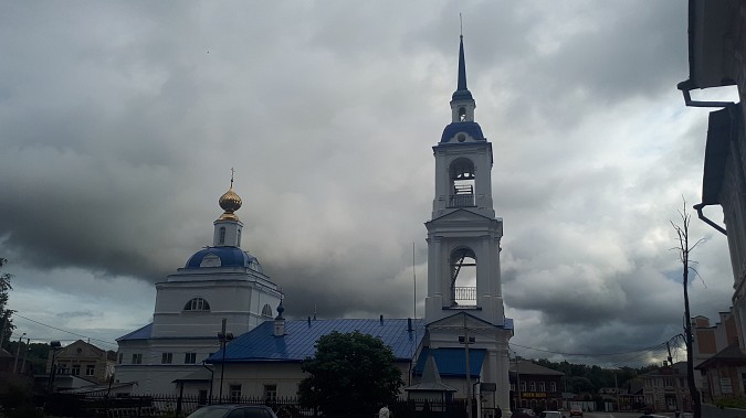 Из-за непогоды отменен благотворительный концерт на стрелке у Никольского моста фото 2