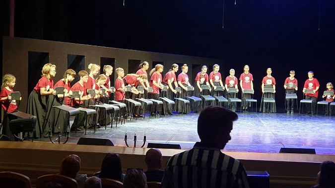 В Кинешемском театре состоялся открытый урок детской студии «Кудряшата» фото 12