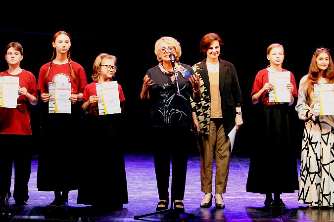 В Кинешемском театре состоялся открытый урок детской студии «Кудряшата» фото 6