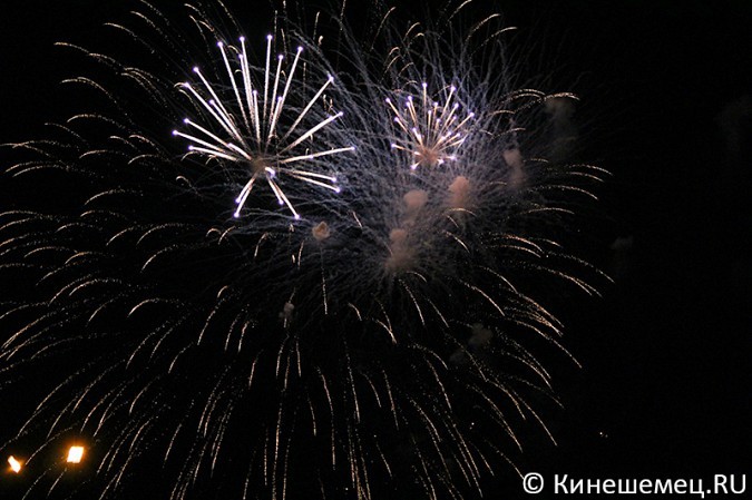 Кинешемцев и гостей города призывают воздержаться от запуска фейерверков фото 2