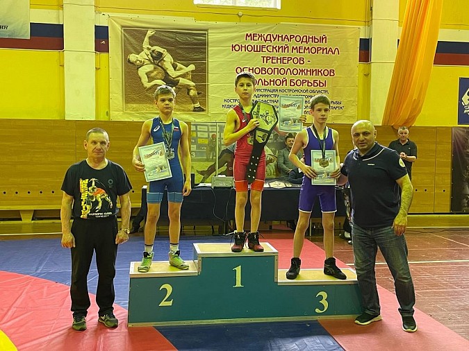 Кинешемские борцы-вольники завоевали награды межрегионального турнира в Костроме фото 3