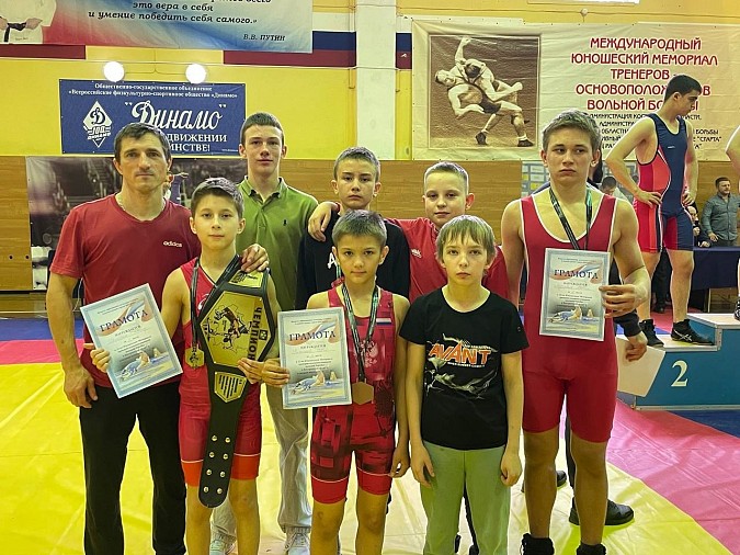 Кинешемские борцы-вольники завоевали награды межрегионального турнира в Костроме фото 2