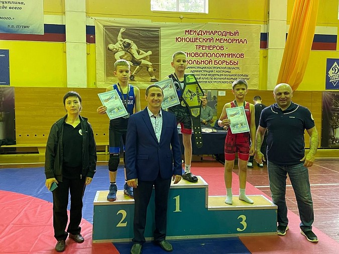 Кинешемские борцы-вольники завоевали награды межрегионального турнира в Костроме фото 4