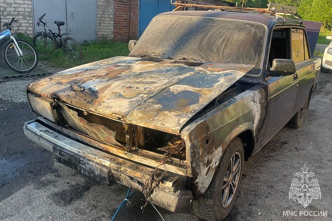 В Наволоках сгорел ВАЗ «семерка» фото 2