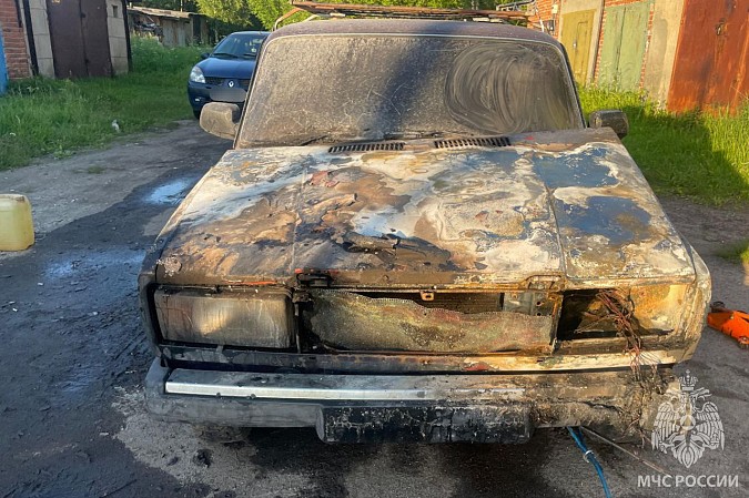 В Наволоках сгорел ВАЗ «семерка» фото 4