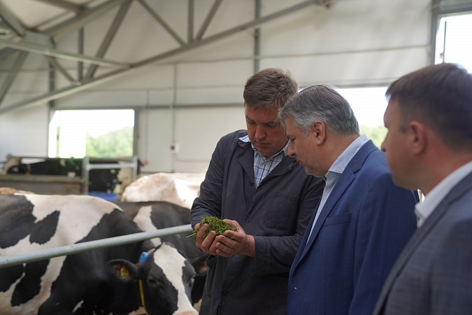 В 2025 году аграрии Ивановской области ввели четыре новые молочные фермы фото 5