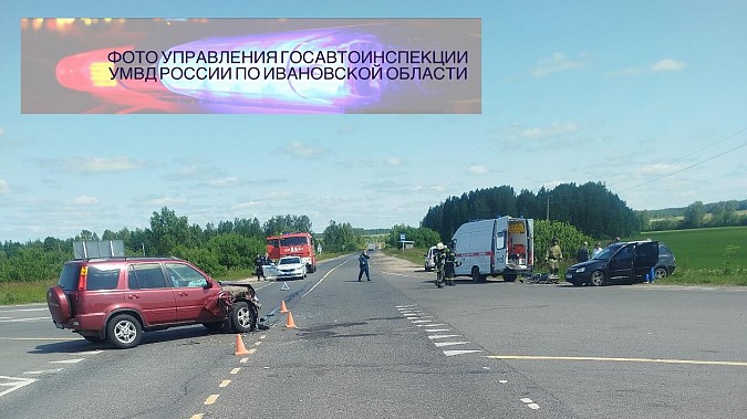 На дороге Ковров – Шуя – Кинешма на перекрестке  «Калина» влетела в «Хонду» фото 2