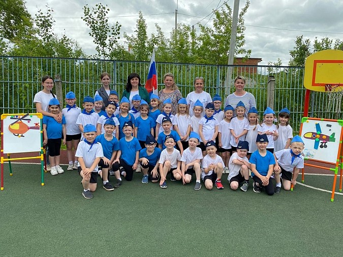 Воспитанники детских садов №№ 7, 25 и 50 приняли участие в спортивно-игровой программе «От винта» фото 2