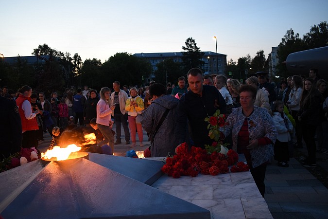 В ночь на 22 июня в Кинешме зажгли свечи памяти фото 9