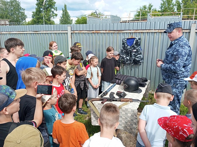 В кинешемской колонии №3 состоялись показательные выступления кинологов фото 3