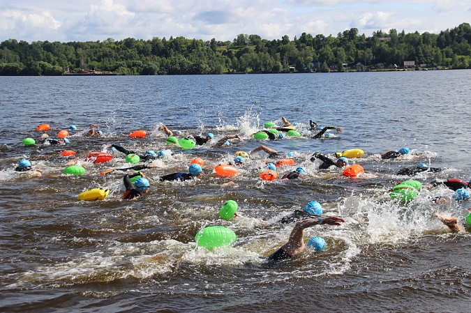 Более 200 спортсменов приняли участие в заплыве Swimcup на Волге фото 2