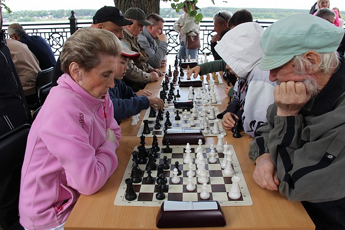 В День города в Кинешме состоялся большой блицтурнир по шахматам фото 2