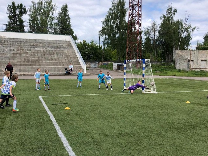 В Кинешме прошел турнир по футболу памяти Евгения Шувалова фото 4