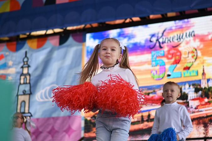 В День Кинешмы в центральном парке выступили лучшие детские творческие коллективы фото 4