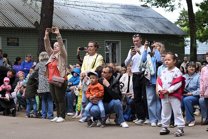 В День Кинешмы в центральном парке выступили лучшие детские творческие коллективы фото 11