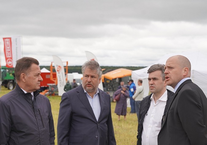 Традиционный «День поля» прошел в Ивановской области фото 3