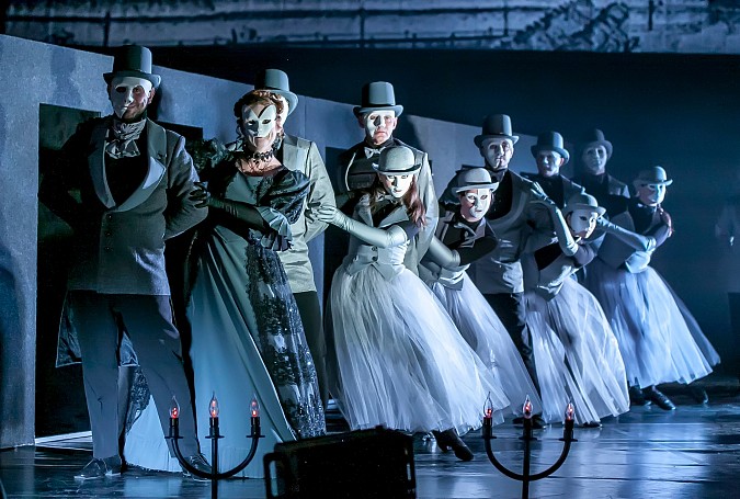 Кинешемский театр представил премьеру «Маскарада» по пьесе М.Ю. Лермонтова фото 2