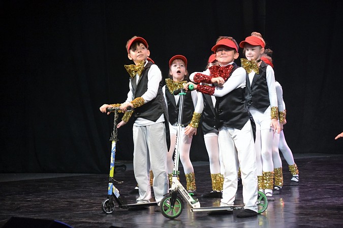 Театр танца «Чайка» выступил с отчетным концертом фото 8