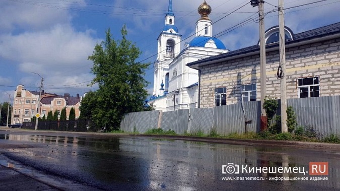 В центре Кинешмы в очередной раз прорвало канализацию фото 6