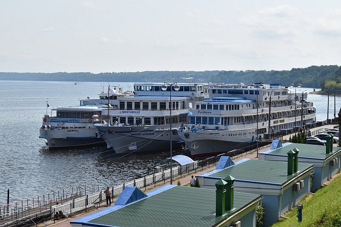 С начала турсезона Кинешма приняла уже более 80 круизных теплоходов фото 2
