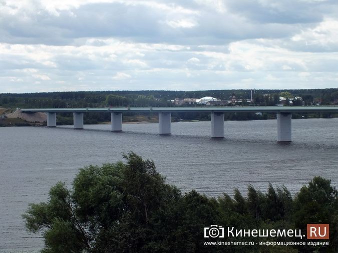 На мосту через Волгу опрокинулся мотоциклист на «Хонде СBR 600» фото 2