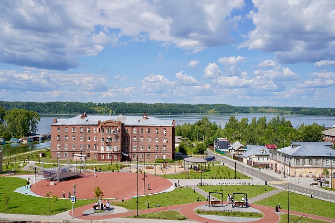 На Базарной площади в Наволоках подрядчик устраняет недостатки фото 4