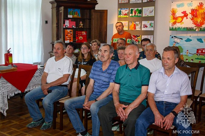 В Заволжске открылась выставка к 90-летию местной пожарной охраны фото 9