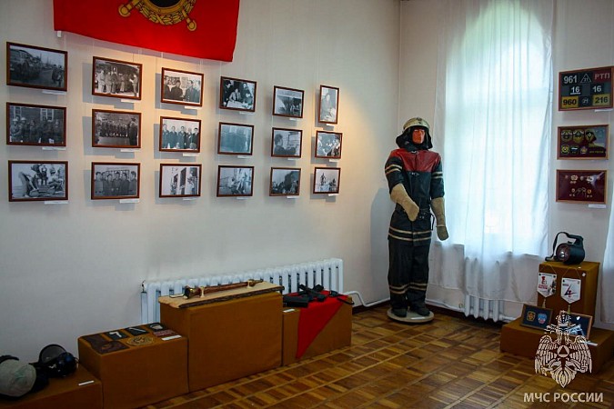 В Заволжске открылась выставка к 90-летию местной пожарной охраны фото 8