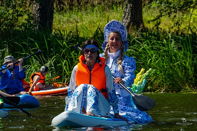 Герои сказок и мультфильмов стали участниками сап-парада в Кинешме фото 8