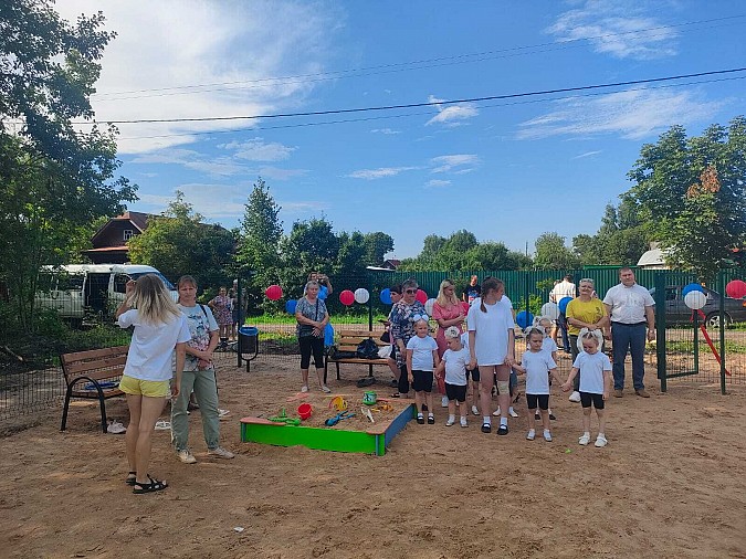 В Наволоках открыли новую детскую площадку фото 5