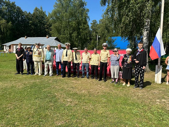 В детской базе отдыха «Радуга» отметили День ВМФ фото 2