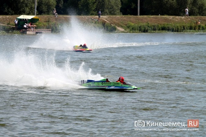 Финальные заезды Чемпионата России по водно-моторному спорту определят победителей фото 15