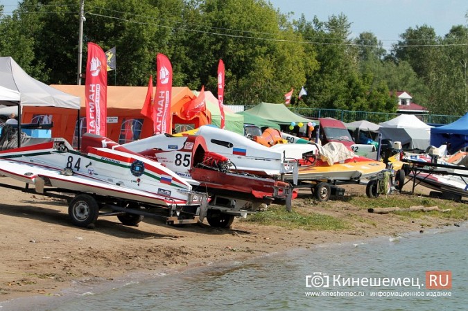 Финальные заезды Чемпионата России по водно-моторному спорту определят победителей фото 29